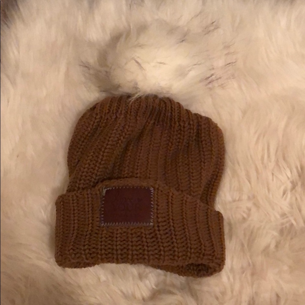 Tan/Brown LYM Pom Beenie